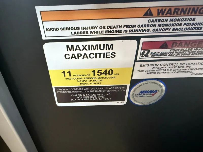 Slide: The Image of Tahoe Sport 2385 Swingback (VRB) & Honda 4-Stroke EFI 2025 - 12