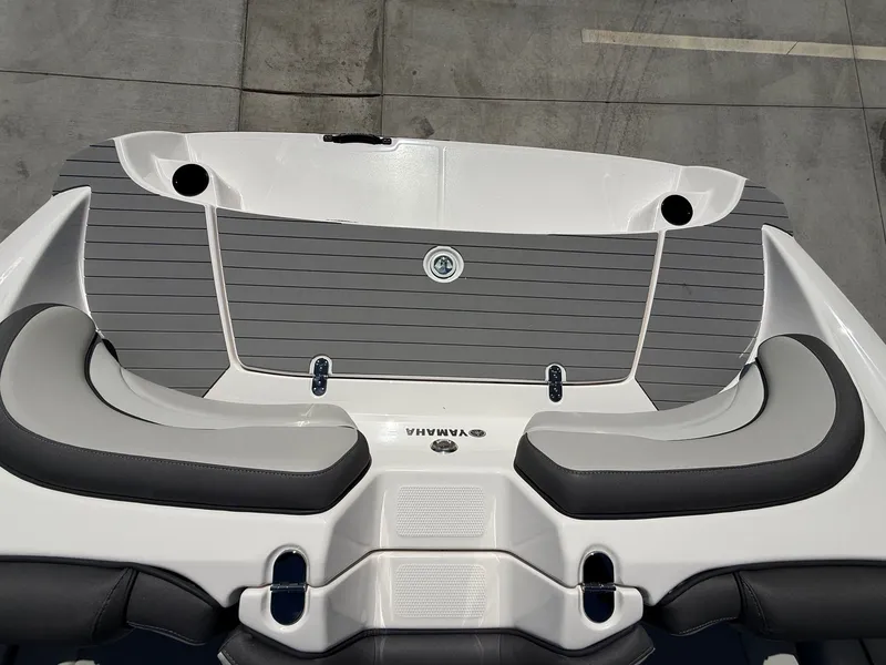 Slide: The Image of Yamaha AR190 2025 - 15