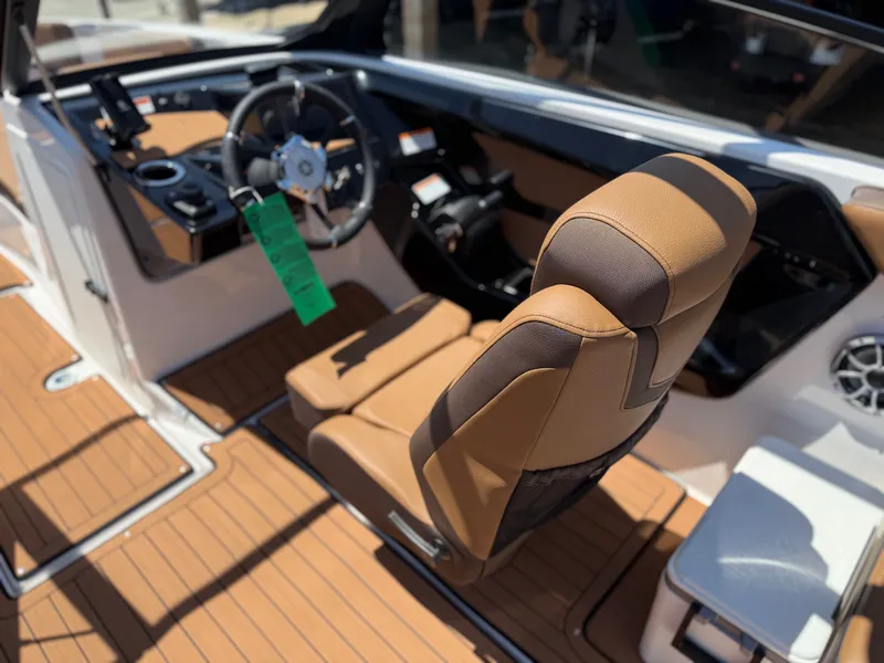 Slide: The Image of Yamaha 222 S w/ Twin 1.8L Yamaha's 2025 - 10