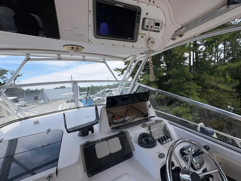 Slide: The Image of Grady-White Marlin 300 2003 - 13