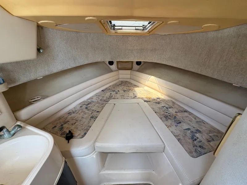 Slide: The Image of Grady-White Marlin 300 2003 - 17