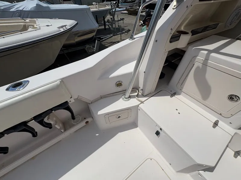 Slide: The Image of Grady-White Marlin 300 2003 - 31