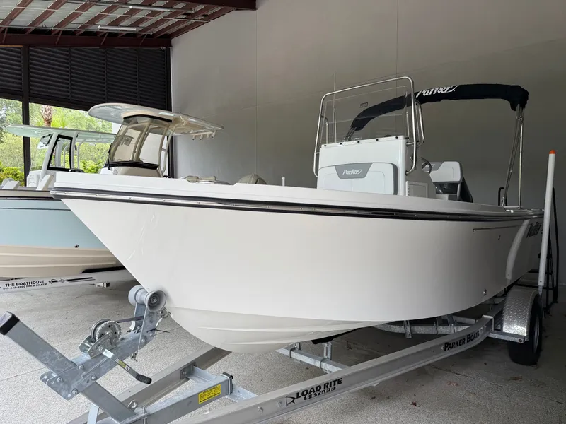 Slide: The Image of Parker Marine 18SE 2025 - 5