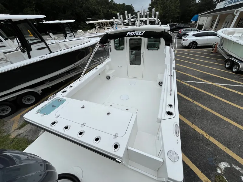 Slide: The Image of Parker Marine 2200SC 2026 - 11