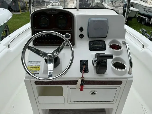 Slide: The Image of Sea Hunt Ultra Series 196 2013 - 10