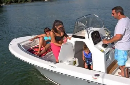 Slide: The Image of Sea Hunt Ultra Series 196 2013 - 14