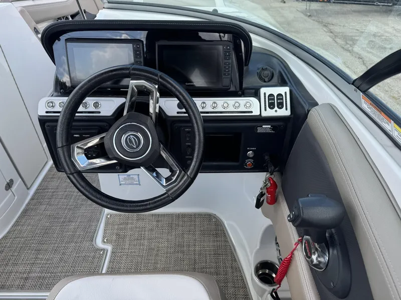 Slide: The Image of Crownline Boats 290 SS 2023 - 11