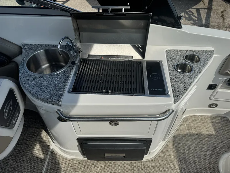 Slide: The Image of Crownline Boats 290 SS 2023 - 18