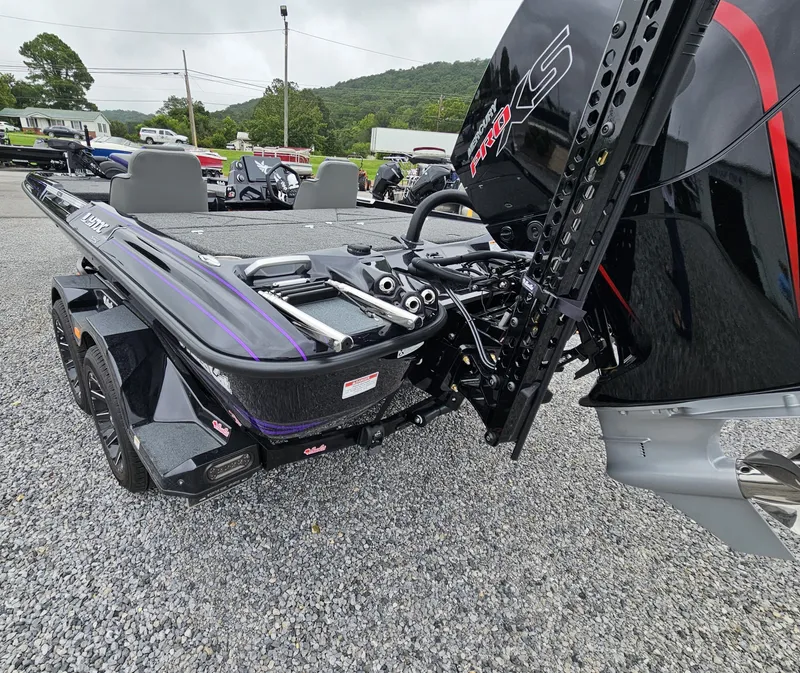 Slide: The Image of Bass Cat Lynx STS 2026 - 17