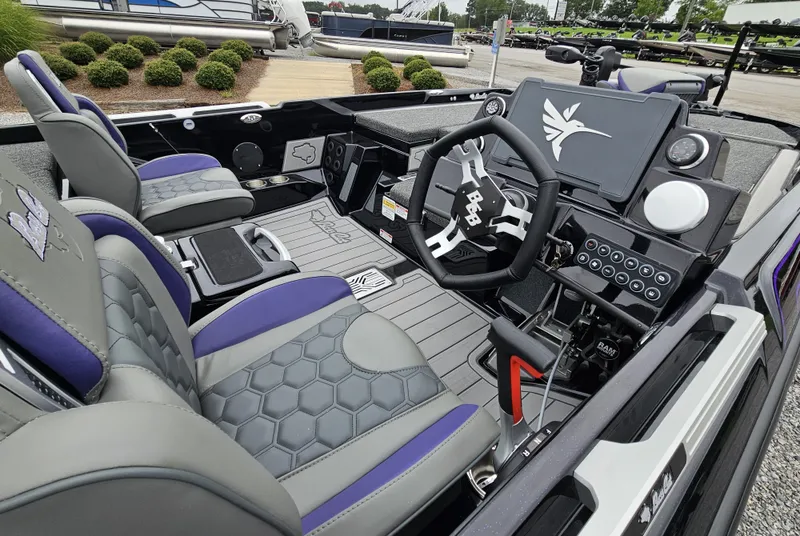 Slide: The Image of Bass Cat Lynx STS 2026 - 4