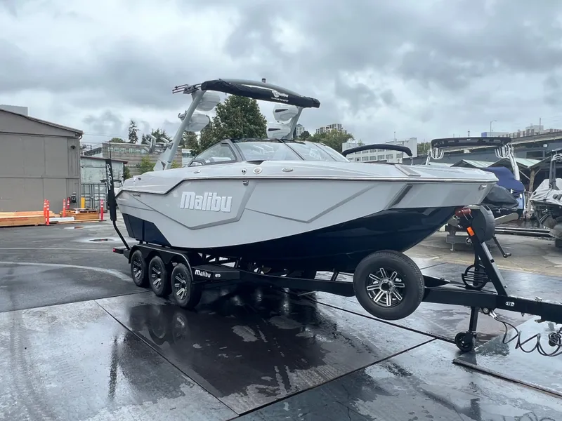 Slide: The Image of Malibu M230 2025 - 7