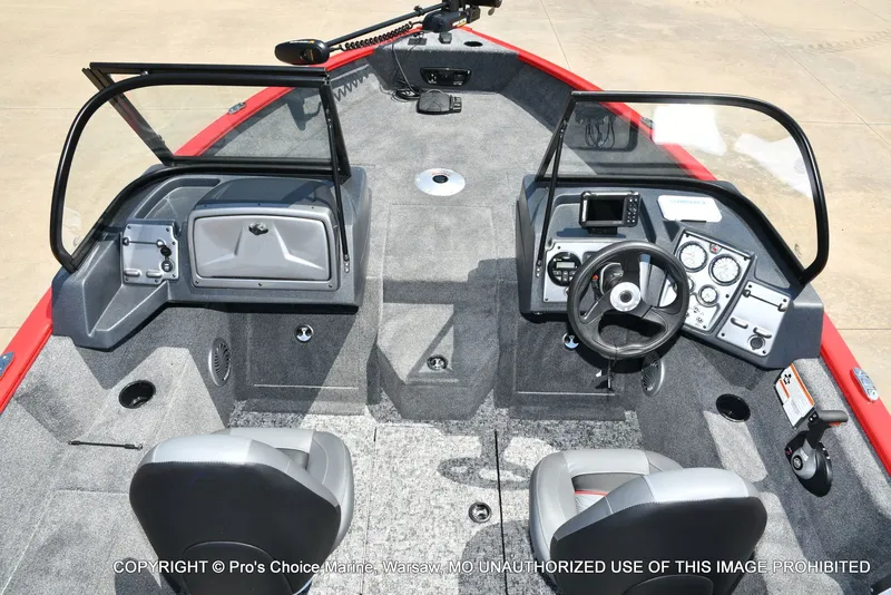 Slide: The Image of Tracker Pro Guide V-175 WT 2026 - 10