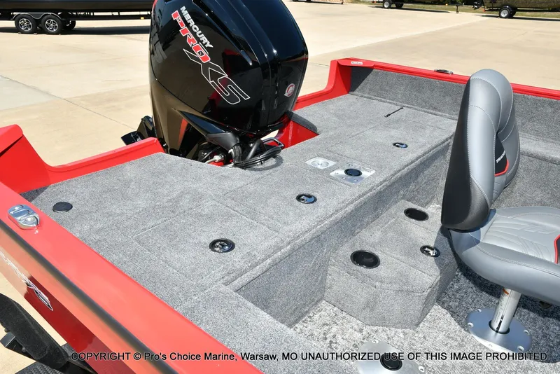 Slide: The Image of Tracker Pro Guide V-175 WT 2026 - 13