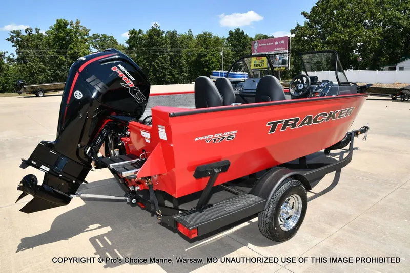 Slide: The Image of Tracker Pro Guide V-175 WT 2026 - 17