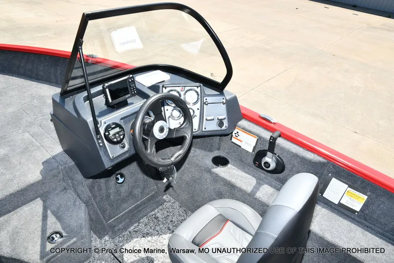 Slide: The Image of Tracker Pro Guide V-175 WT 2026 - 38