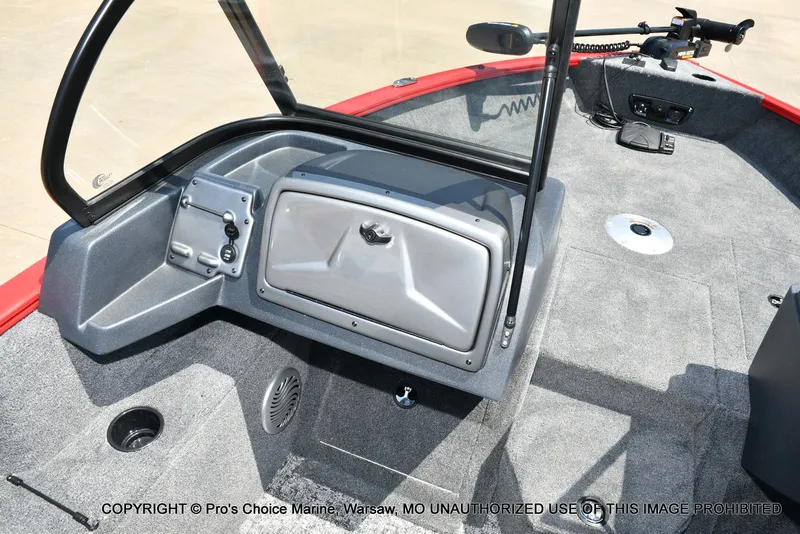 Slide: The Image of Tracker Pro Guide V-175 WT 2026 - 43