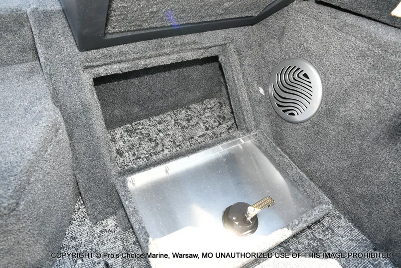 Slide: The Image of Tracker Pro Guide V-175 WT 2026 - 48