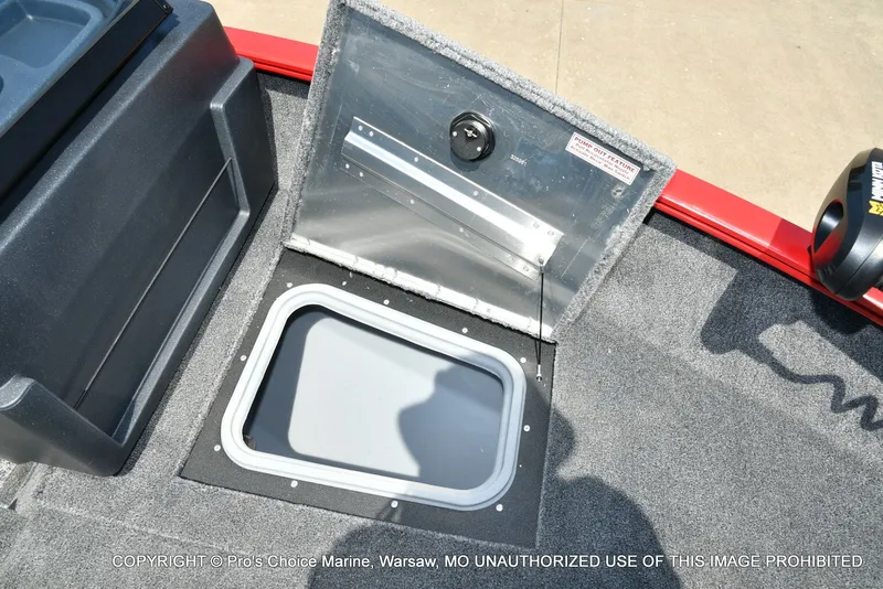 Slide: The Image of Tracker Pro Guide V-175 WT 2026 - 53