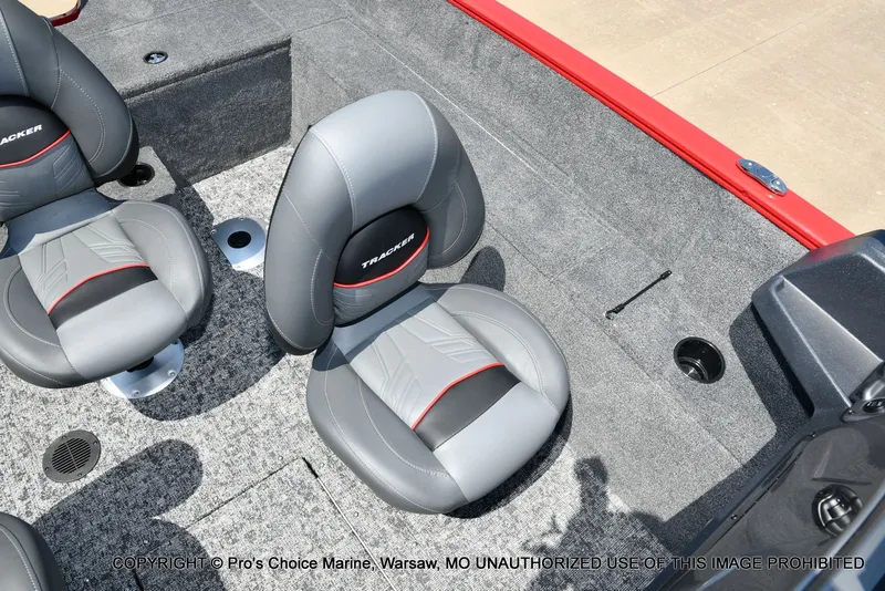 Slide: The Image of Tracker Pro Guide V-175 WT 2026 - 62