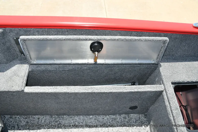 Slide: The Image of Tracker Pro Guide V-175 WT 2026 - 67