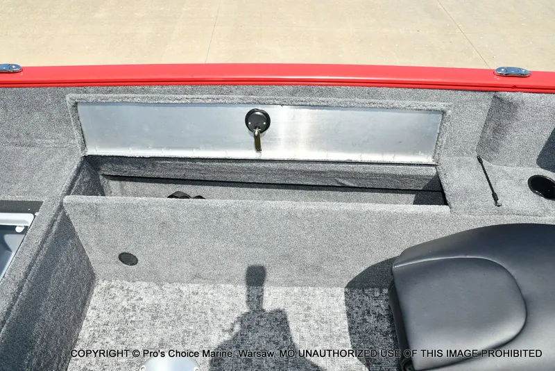 Slide: The Image of Tracker Pro Guide V-175 WT 2026 - 69