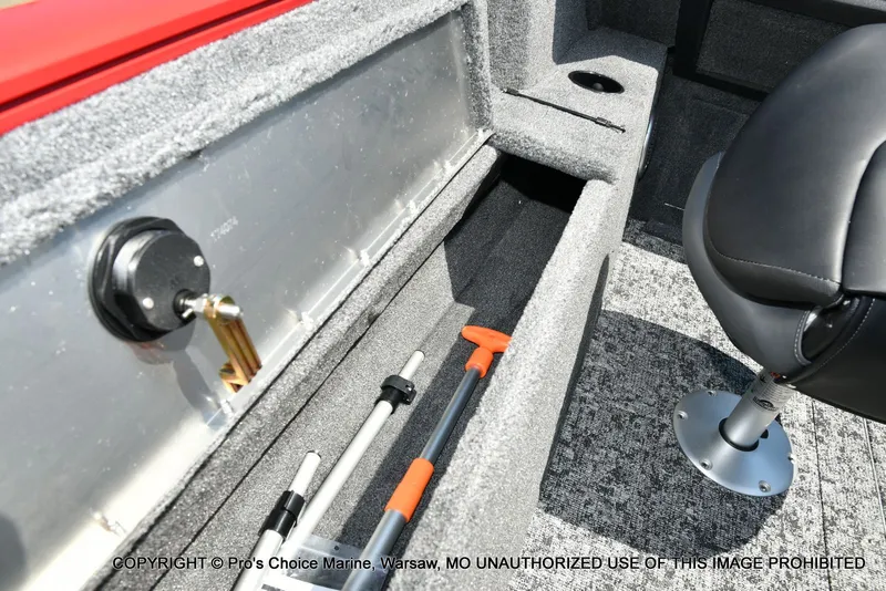 Slide: The Image of Tracker Pro Guide V-175 WT 2026 - 71