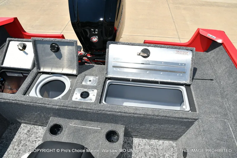 Slide: The Image of Tracker Pro Guide V-175 WT 2026 - 72