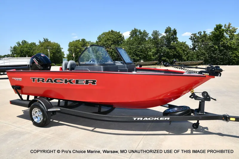 Slide: The Image of Tracker Pro Guide V-175 WT 2026 - 81