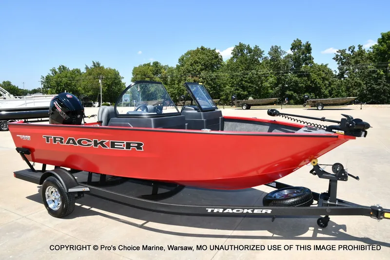 Slide: The Image of Tracker Pro Guide V-175 WT 2026 - 86