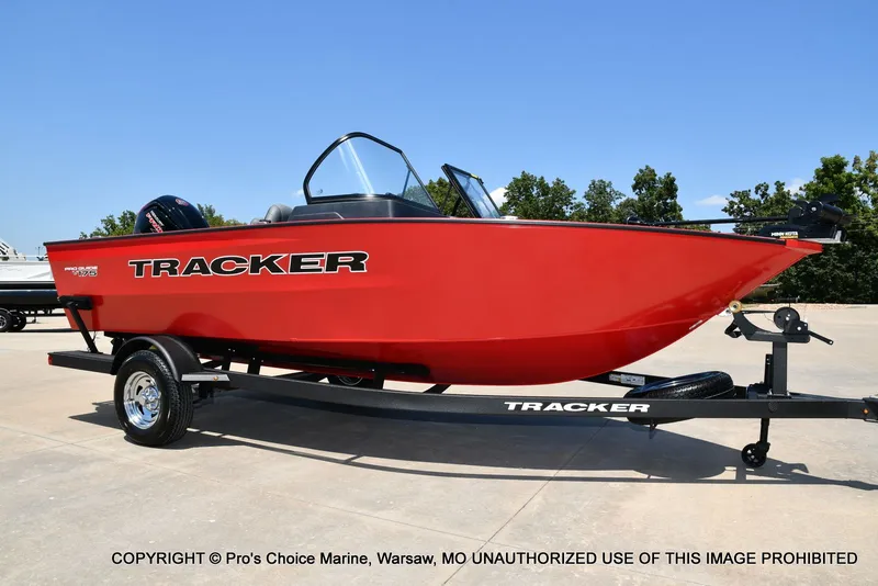 Slide: The Image of Tracker Pro Guide V-175 WT 2026 - 87