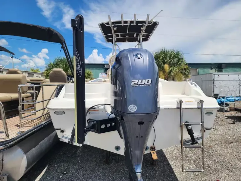 Slide: The Image of NauticStar 22 XS 2018 - 5