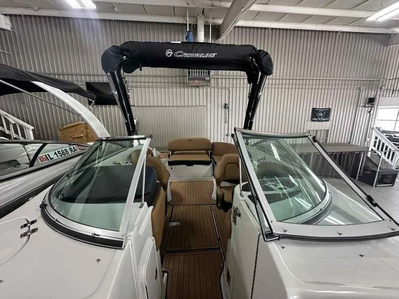 Slide: The Image of Crownline Boats Eclipse E255 2026 - 8