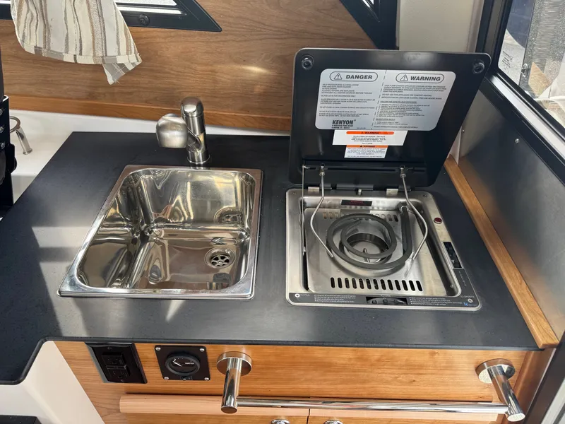 Slide: The Image of Cutwater C-248 Coupe 2025 - 34