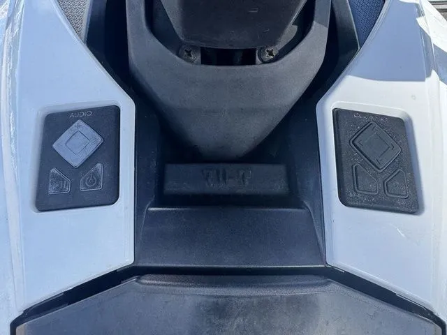 Slide: The Image of Yamaha GP1800R 2021 - 16