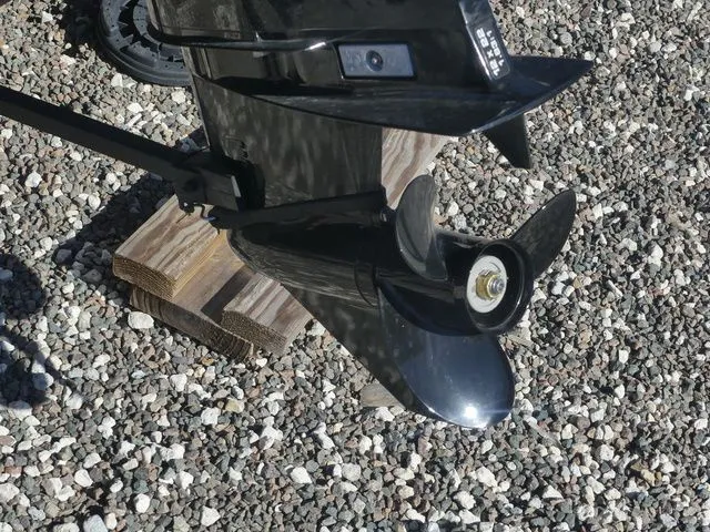 Slide: The Image of Tracker Bass Tracker Classic XL 2026 - 12