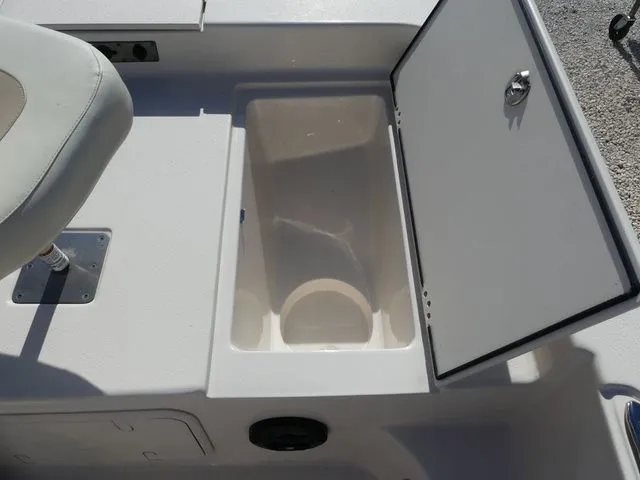 Slide: The Image of Carolina 17 LS 2022 - 18