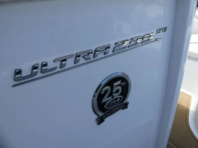 Slide: The Image of Sea Hunt Ultra 239 SE 2021 - 17