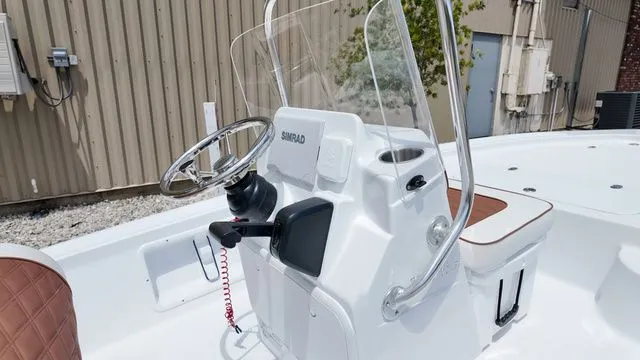 Slide: The Image of ALK 2 Powerboats 17HS 2026 - 17