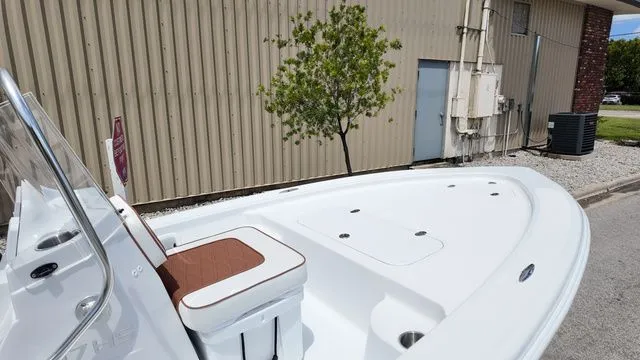 Slide: The Image of ALK 2 Powerboats 17HS 2026 - 18