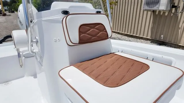 Slide: The Image of ALK 2 Powerboats 17HS 2026 - 4