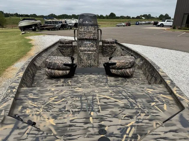 Slide: The Image of War Eagle 961 Blackhawk 2026 - 8