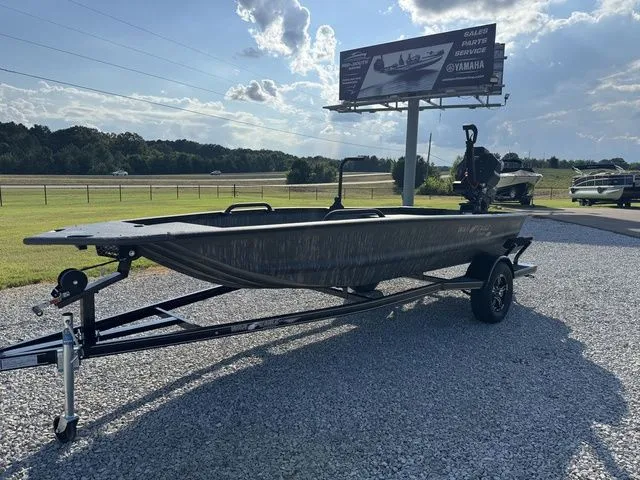 The Image of War Eagle 750 Gladiator 2026 - 1