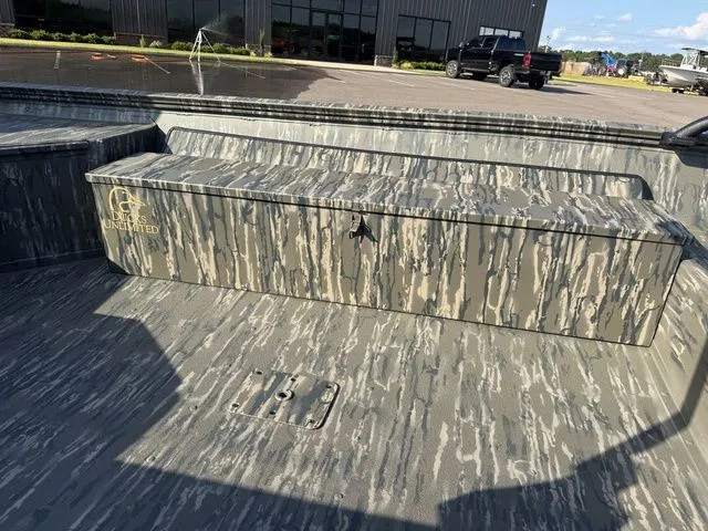 Slide: The Image of War Eagle 750 Gladiator 2026 - 11