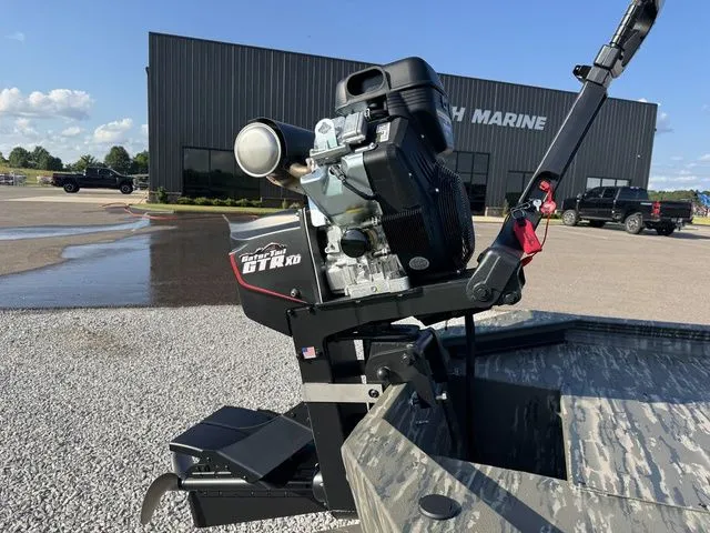 Slide: The Image of War Eagle 750 Gladiator 2026 - 12