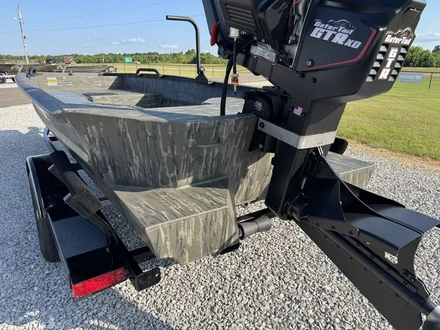 Slide: The Image of War Eagle 750 Gladiator 2026 - 13