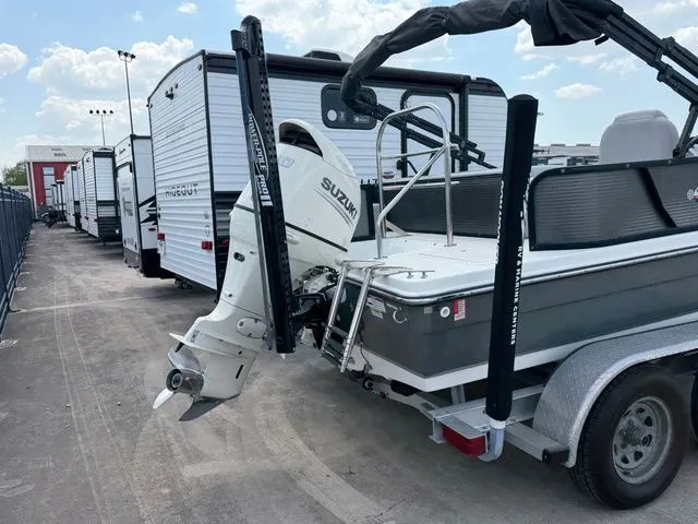 Slide: The Image of Hurricane FunDeck 198 2020 - 11