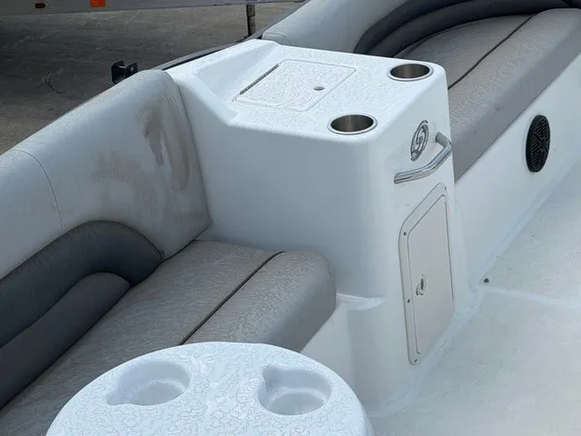 Slide: The Image of Hurricane FunDeck 198 2020 - 21