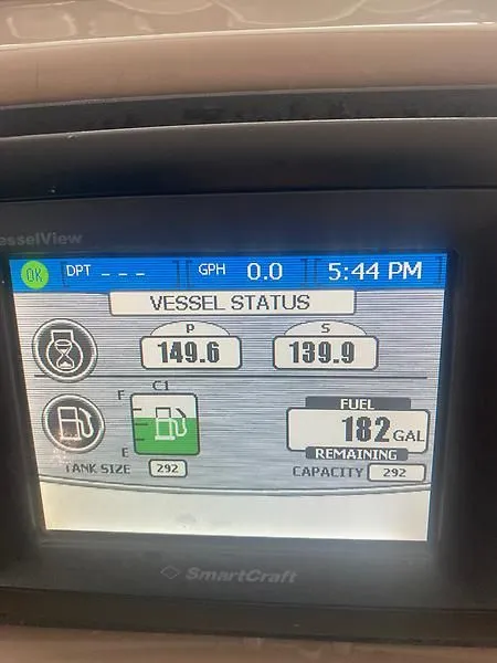 Slide: The Image of Riviera 47 EXCALIBUR 2004 - 11