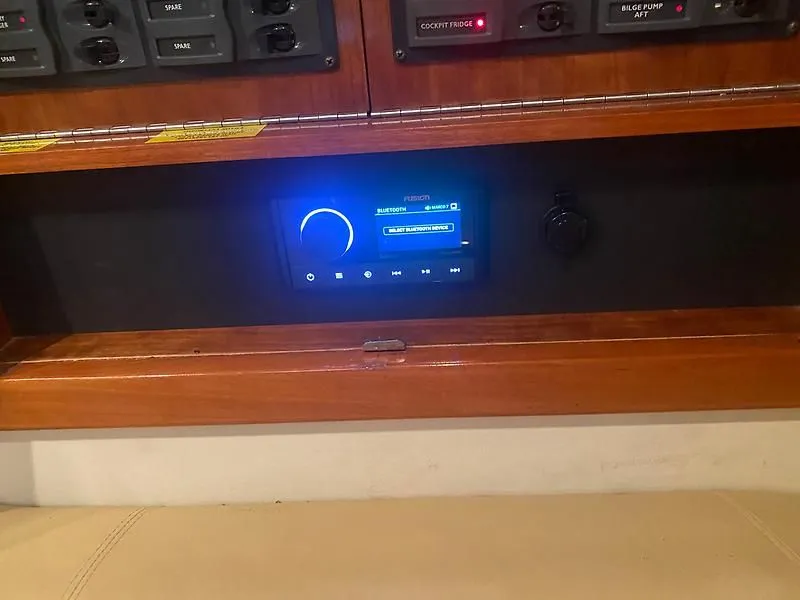 Slide: The Image of Riviera 47 EXCALIBUR 2004 - 22