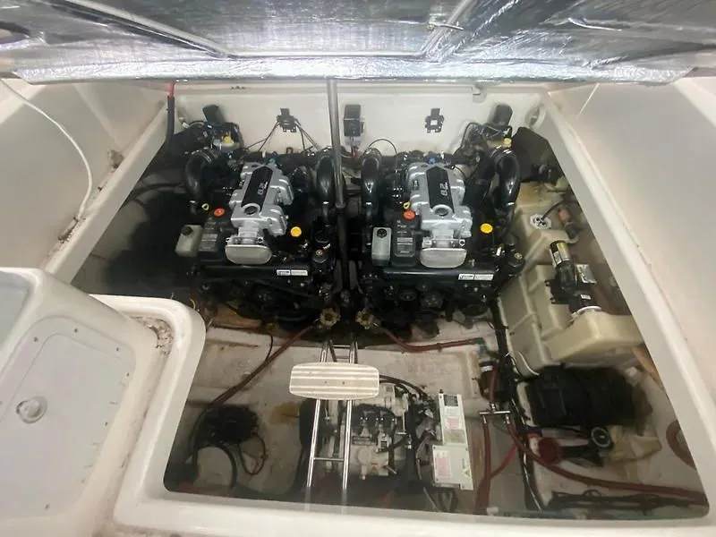 Slide: The Image of Riviera 47 EXCALIBUR 2004 - 27